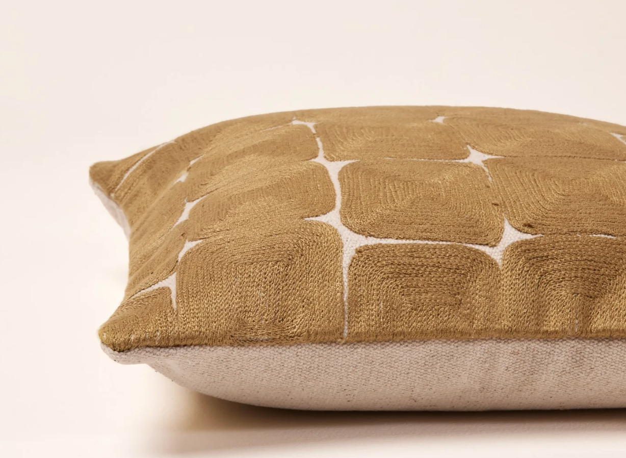 Housse de coussin Karty naturel jaune doré 2